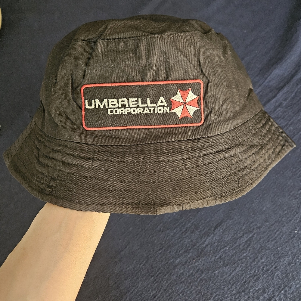 Black Bucket Hat
